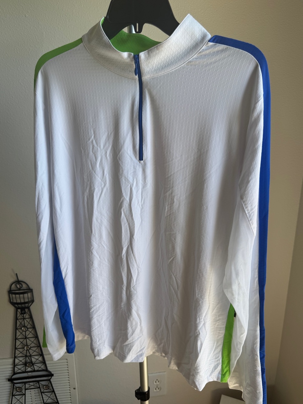 NWT Color Block Print Long Sleeve Mock Neck
Top Sz XXL - Picture 5 of 11